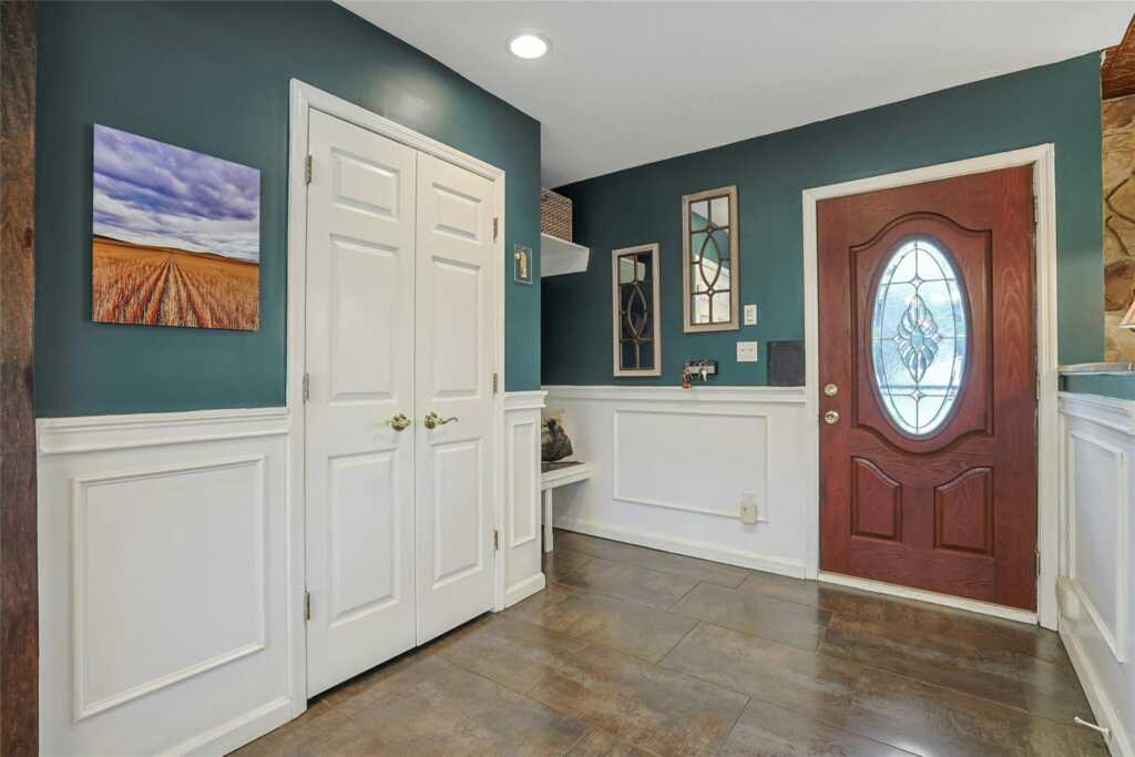 182 Magnolia Street, Pearl River, NY 10965 - Photo 8 of 42