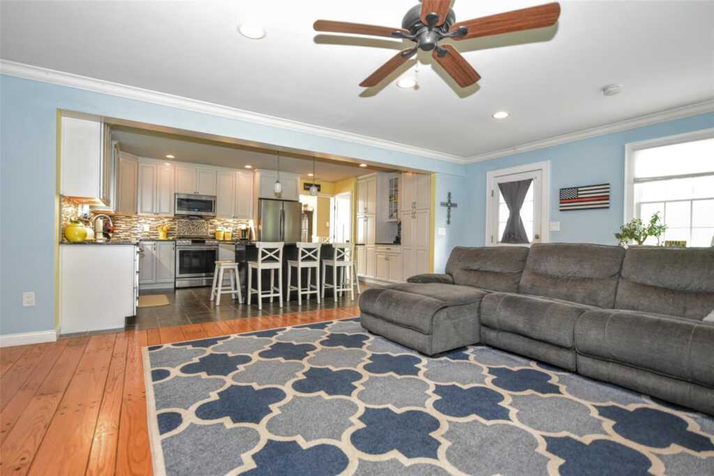 32 Maplewood Boulevard, Suffern, NY 10901 - Photo 9 of 20