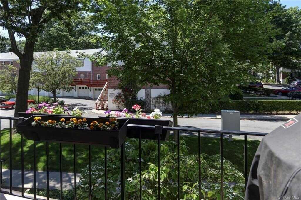 76 Peck Avenue, Unit #2-10, Rye, NY 10580 - Photo 5 of 15