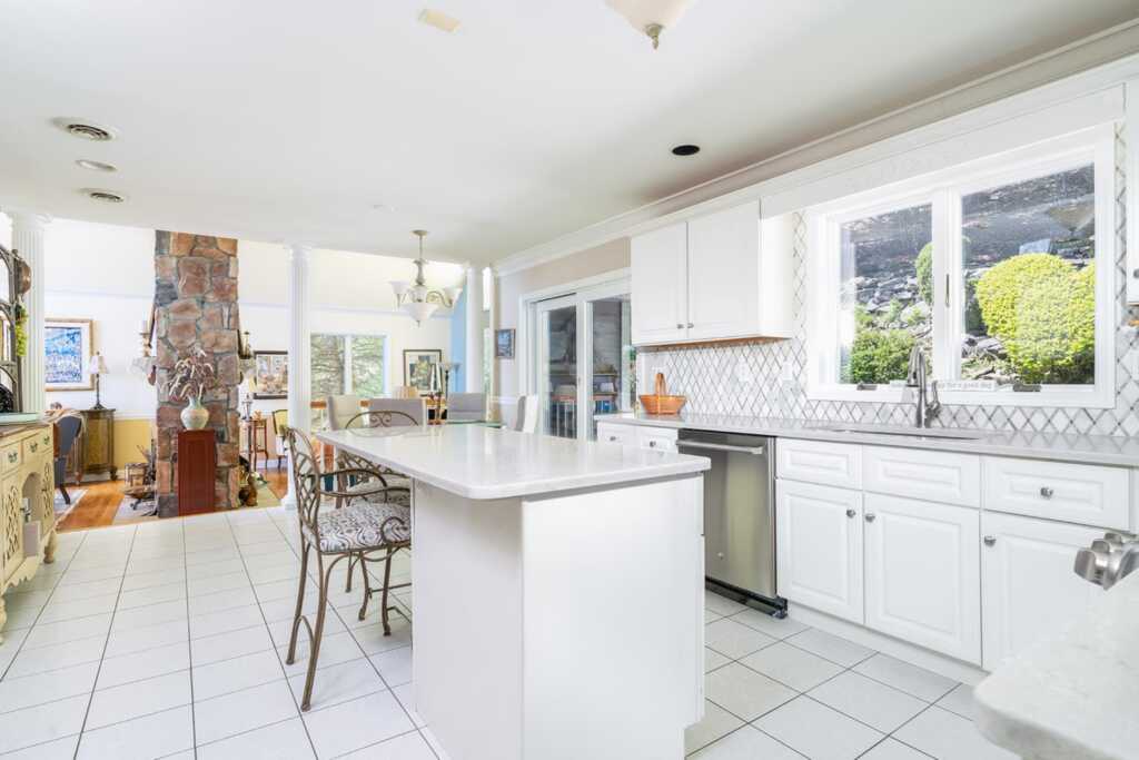 235 South Boulevard, Nyack, NY 10960 - Photo 12 of 36