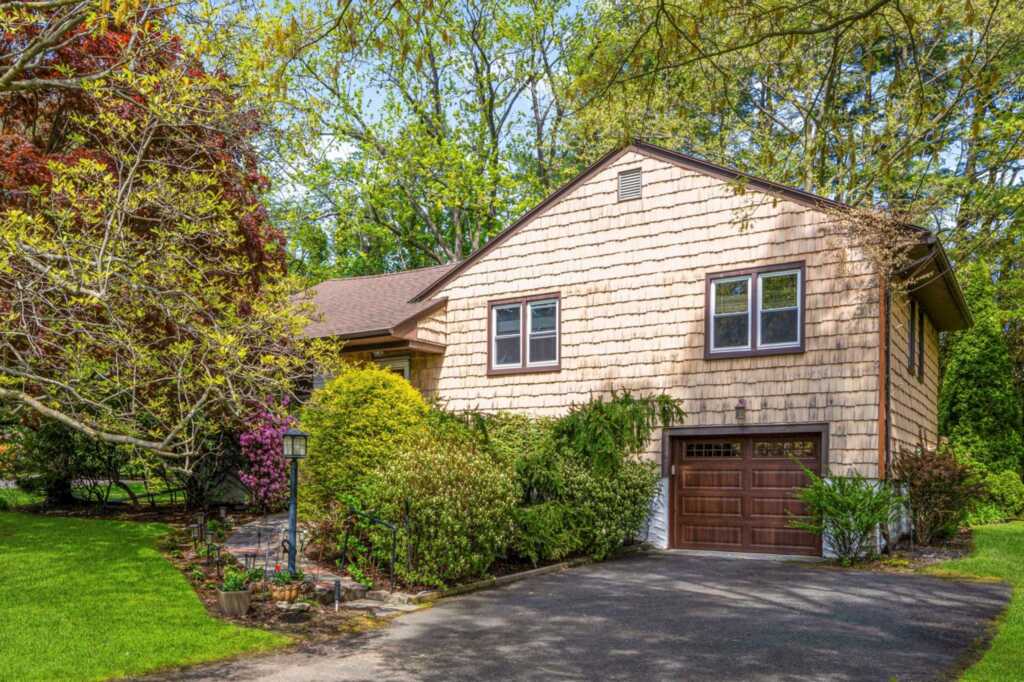 5 Carlton Lane, Rye, NY 10573