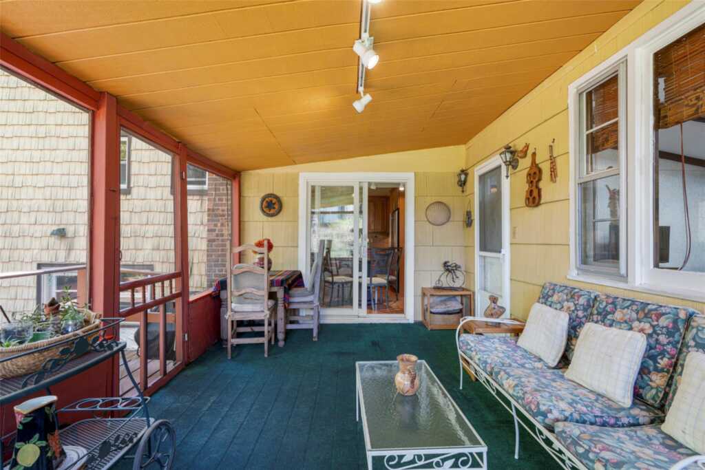 5 Carlton Lane, Rye, NY 10573 - Photo 13 of 33