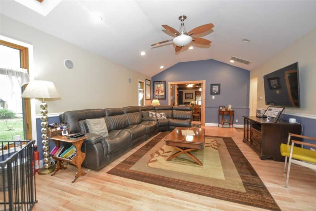 15 Hillside Avenue, Suffern, NY 10901 - Photo 10 of 23