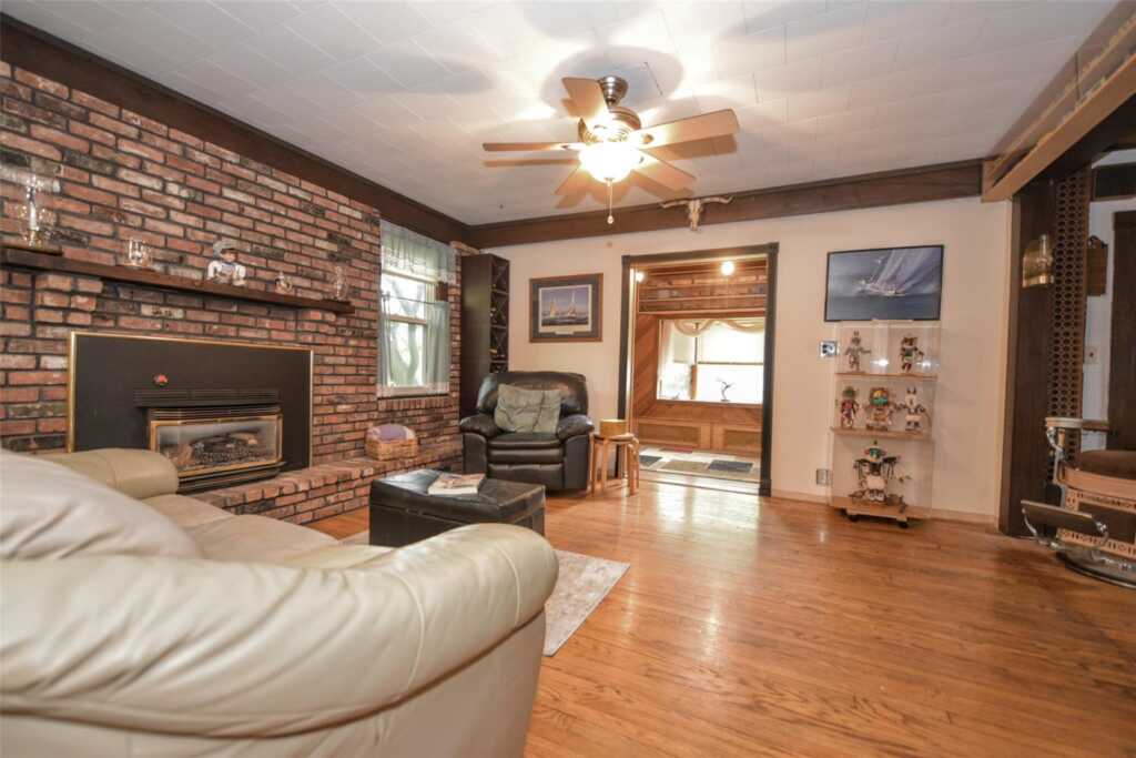 15 Hillside Avenue, Suffern, NY 10901 - Photo 5 of 23