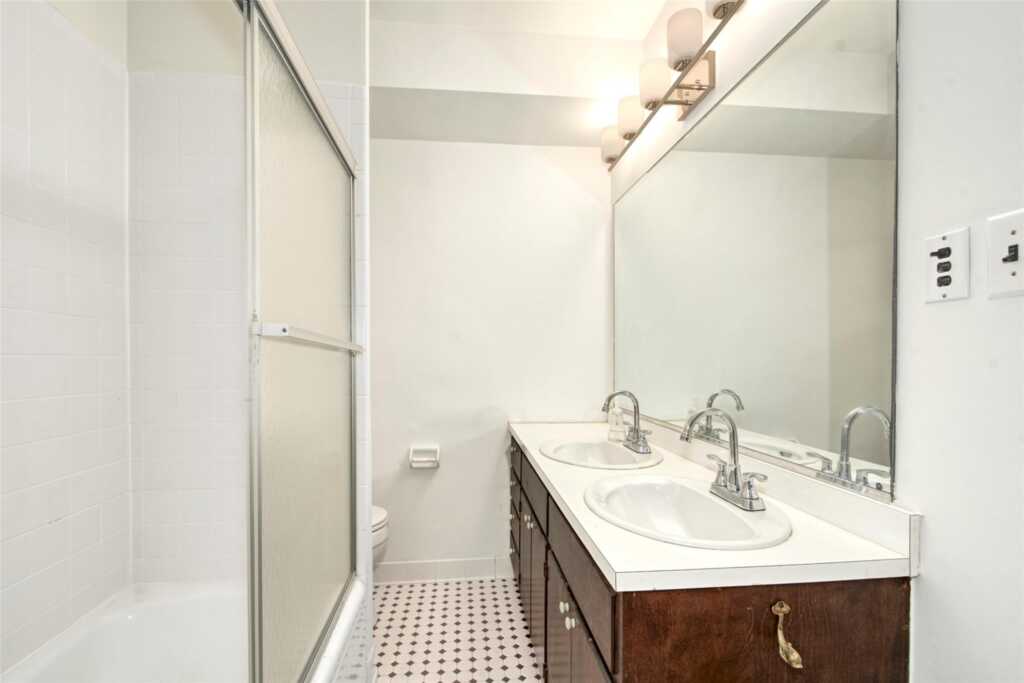306 Oakland Beach Avenue, Rye, NY 10580 - Photo 11 of 25
