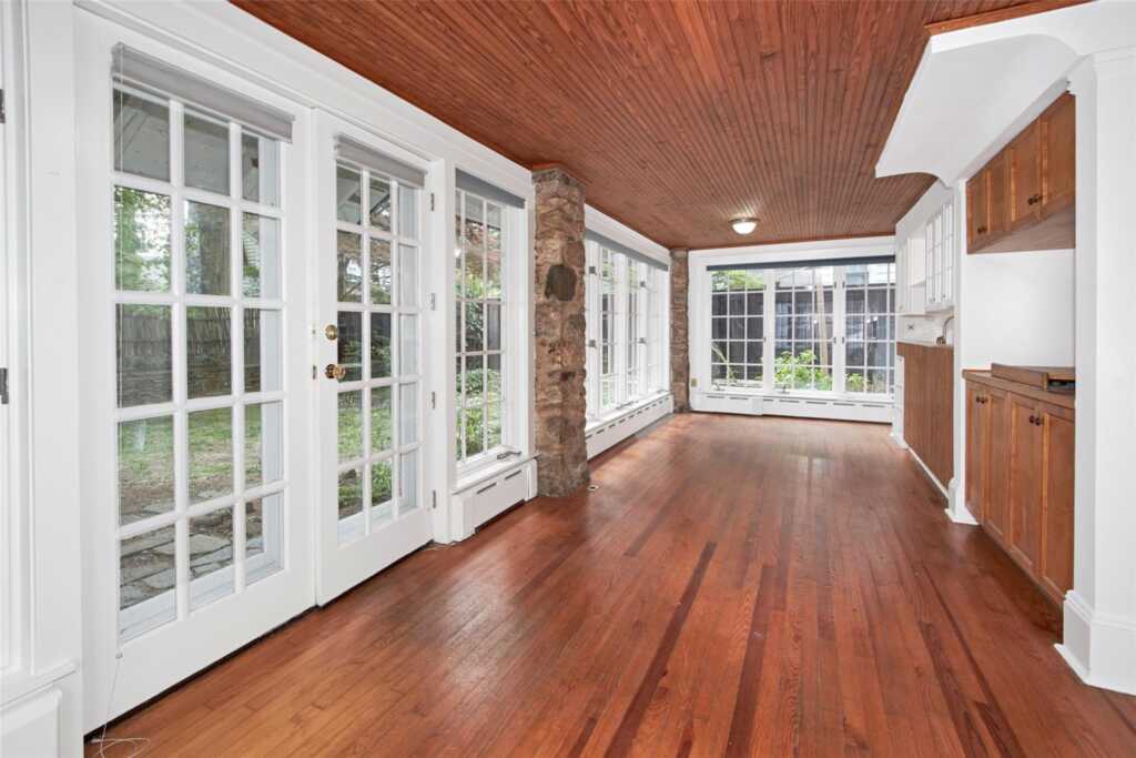 306 Oakland Beach Avenue, Rye, NY 10580 - Photo 13 of 25