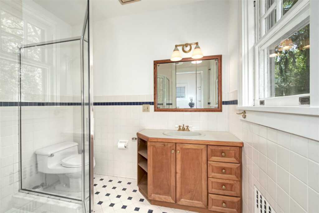 306 Oakland Beach Avenue, Rye, NY 10580 - Photo 8 of 25