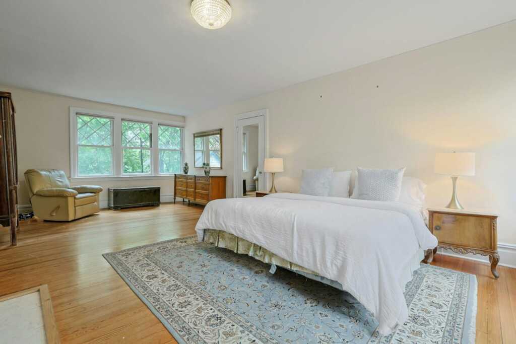67 Bon Air Avenue, New Rochelle, NY 10804 - Photo 12 of 31