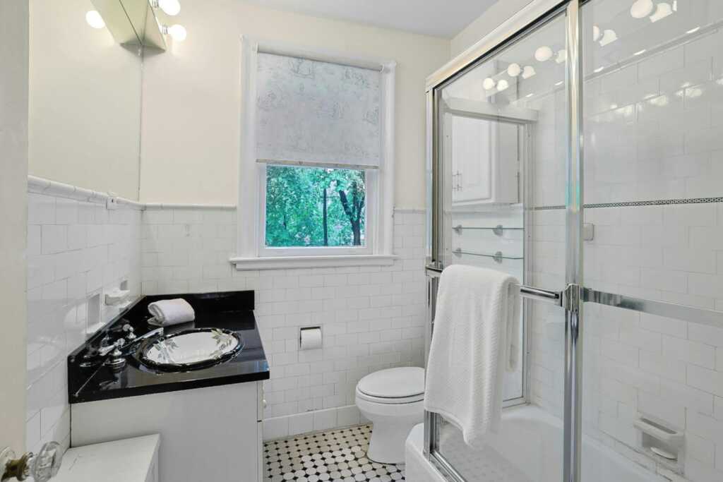 67 Bon Air Avenue, New Rochelle, NY 10804 - Photo 13 of 31
