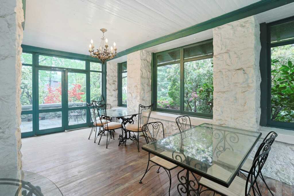 67 Bon Air Avenue, New Rochelle, NY 10804 - Photo 22 of 31
