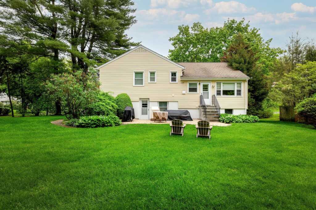 11 Latonia Road, Rye, NY 10573 - Photo 26 of 40