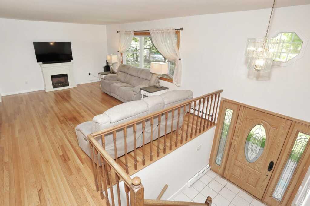25 Augur Road, Suffern, NY 10901 - Photo 4 of 40