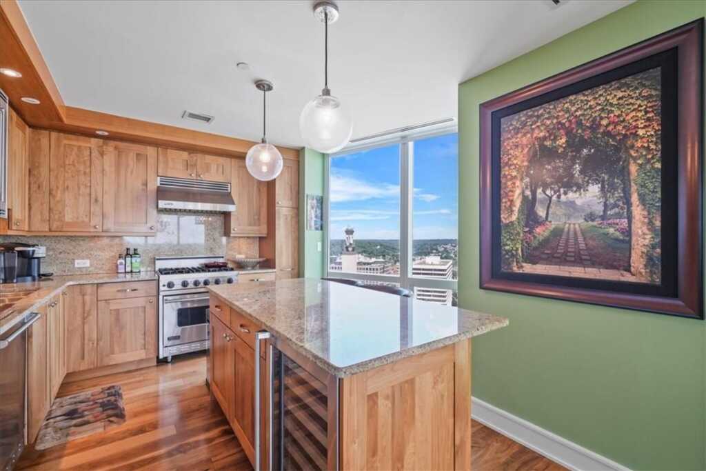 5 Renaissance Square, Unit #28G, White Plains, NY 10601 - Photo 14 of 33