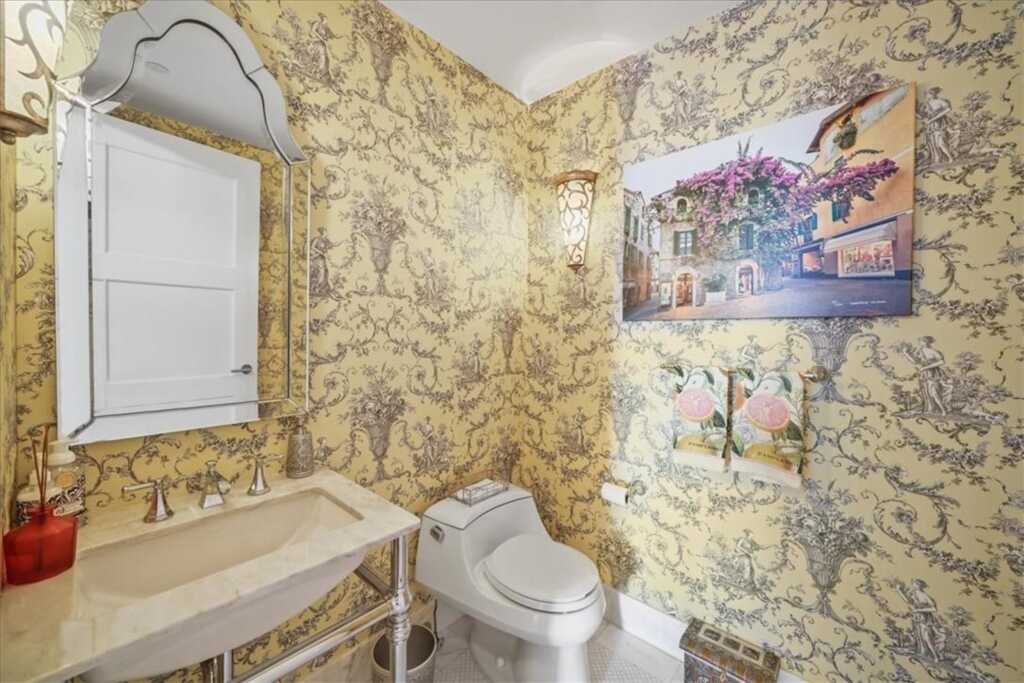 5 Renaissance Square, Unit #28G, White Plains, NY 10601 - Photo 18 of 33