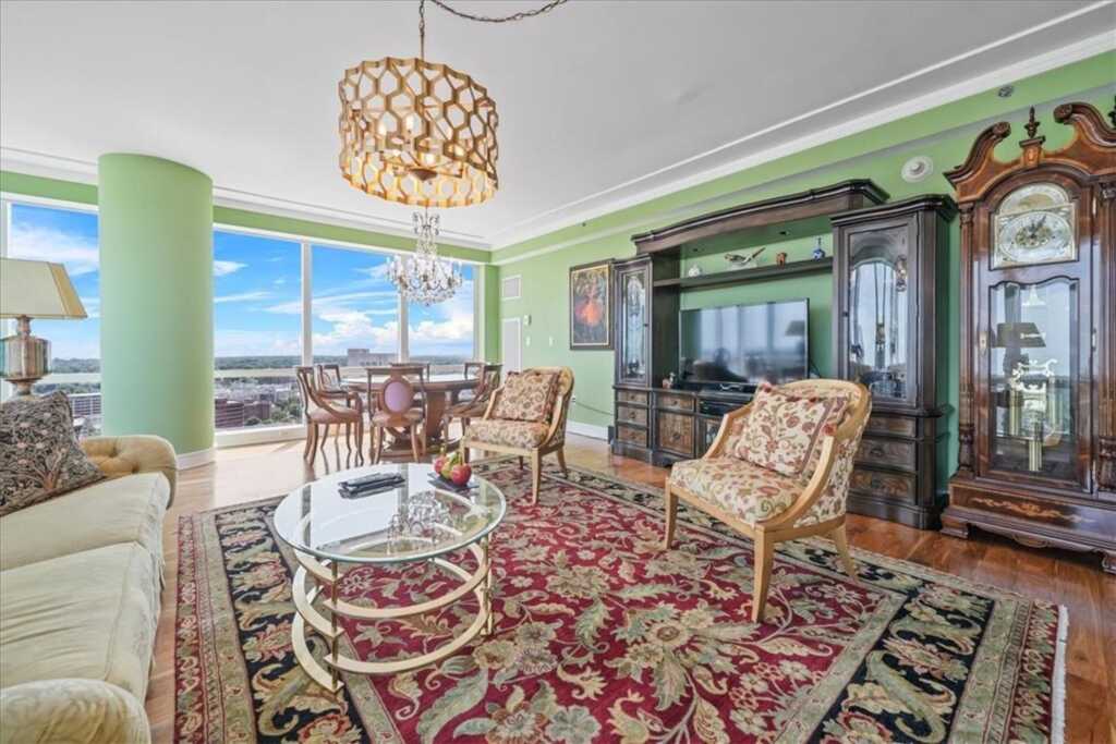 5 Renaissance Square, Unit #28G, White Plains, NY 10601 - Photo 4 of 33