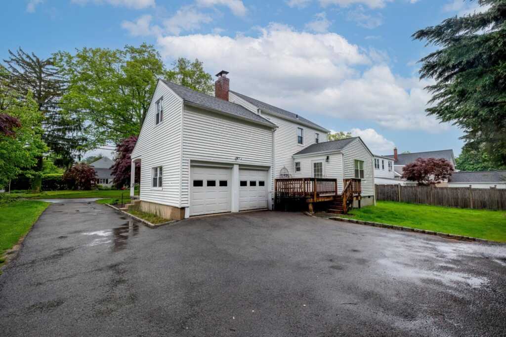 545 Ridgeway, White Plains, NY 10605 - Photo 30 of 35