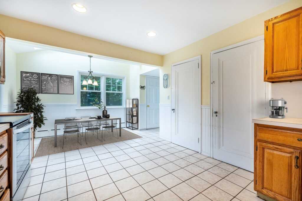 545 Ridgeway, White Plains, NY 10605 - Photo 9 of 35