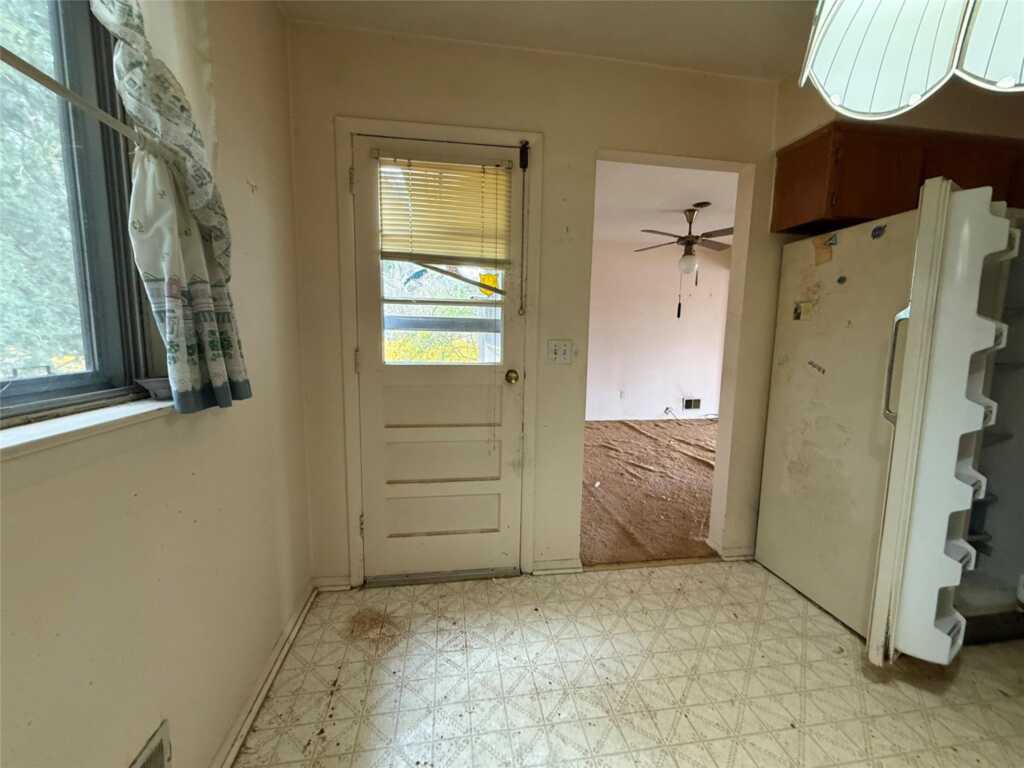 6 Van Dyke Avenue, Suffern, NY 10901 - Photo 18 of 40