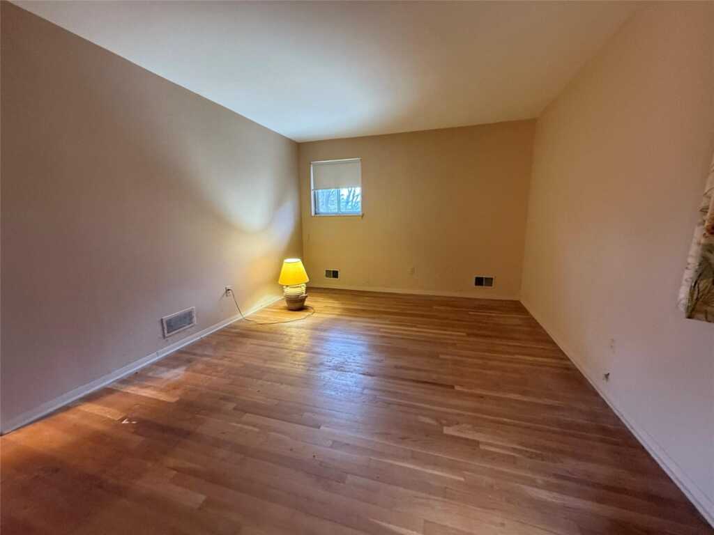 6 Van Dyke Avenue, Suffern, NY 10901 - Photo 27 of 40