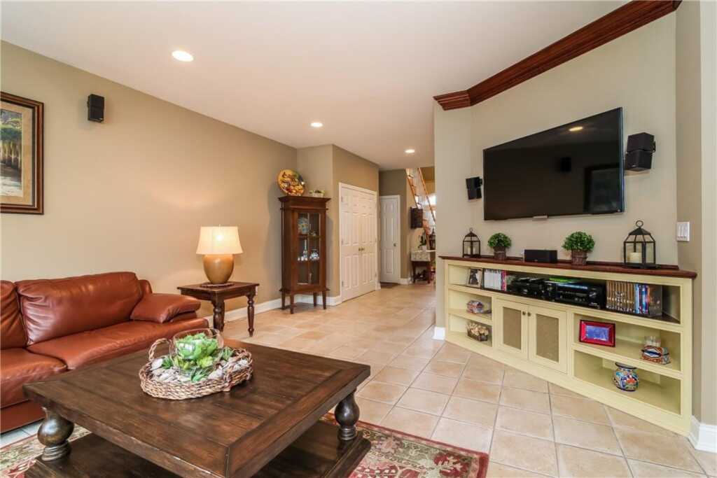 423 English Place, Unit #LEFT SIDE, Rye, NY 10543 - Photo 5 of 26