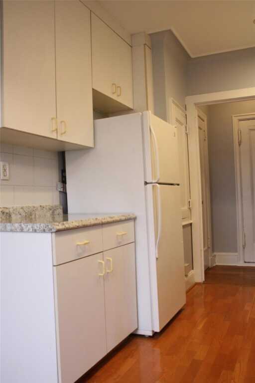 11 Greenridge Avenue, Unit #D5, White Plains, NY 10605 - Photo 4 of 11