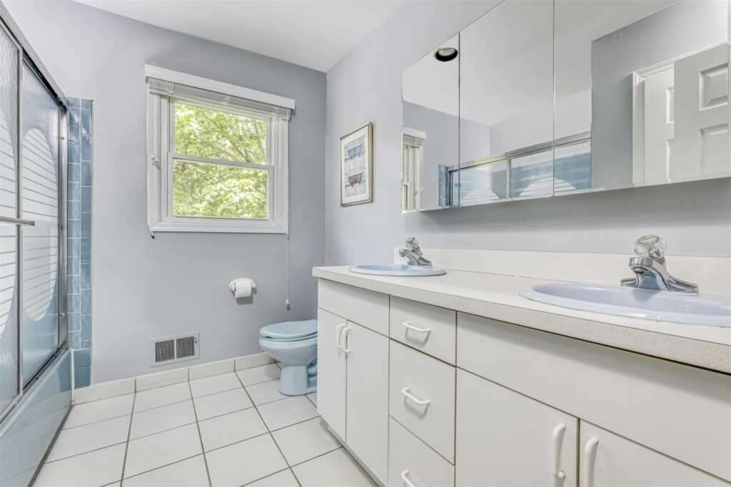 8 Ferndale Road, New City, NY 10956 - Photo 19 of 23