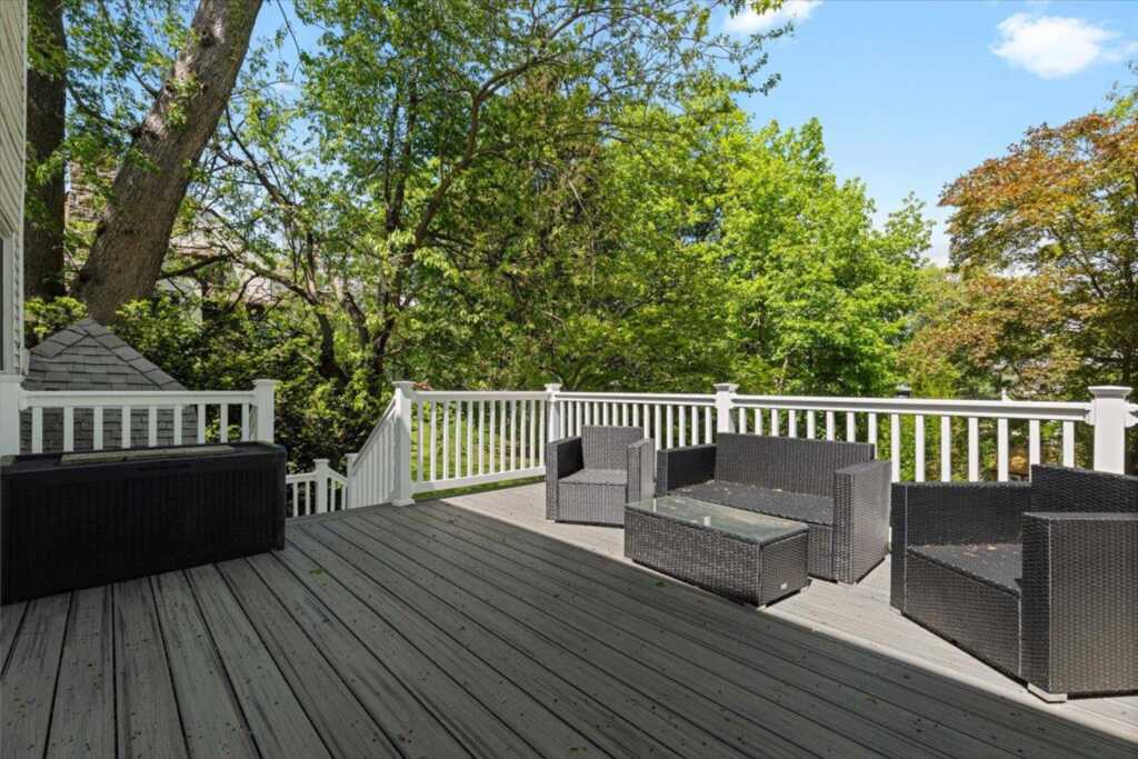 81 Sterling Avenue, White Plains, NY 10606 - Photo 20 of 29