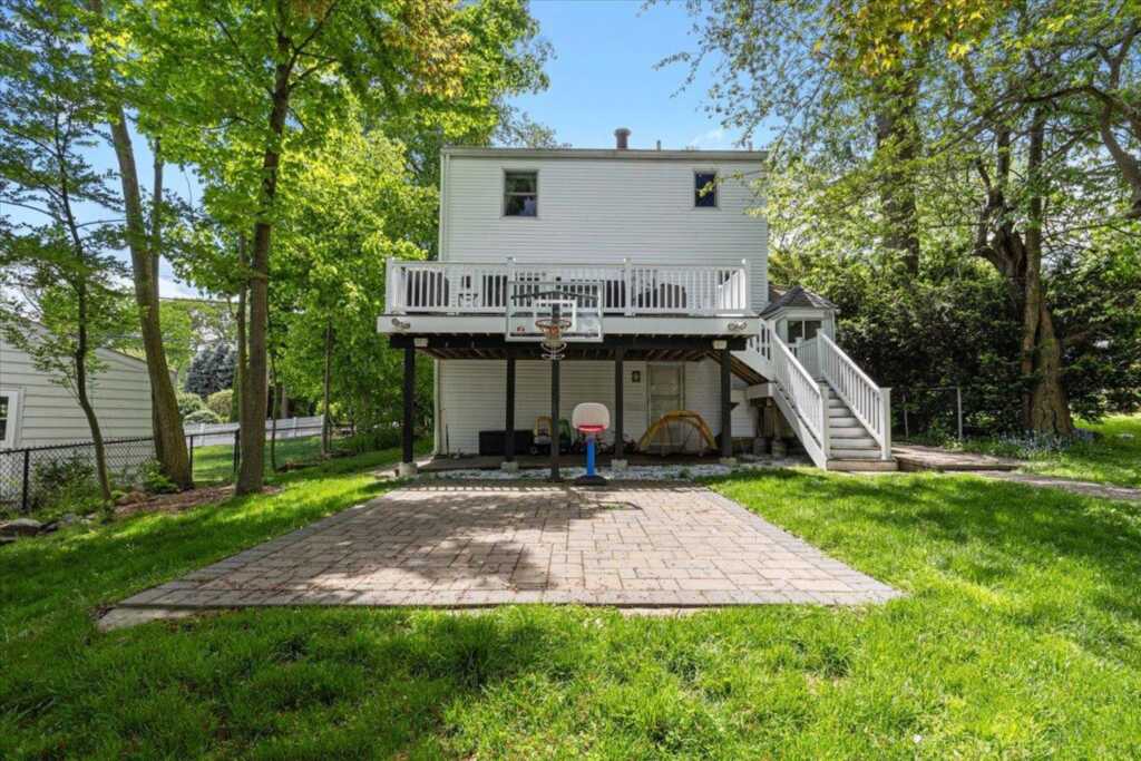 81 Sterling Avenue, White Plains, NY 10606 - Photo 24 of 29
