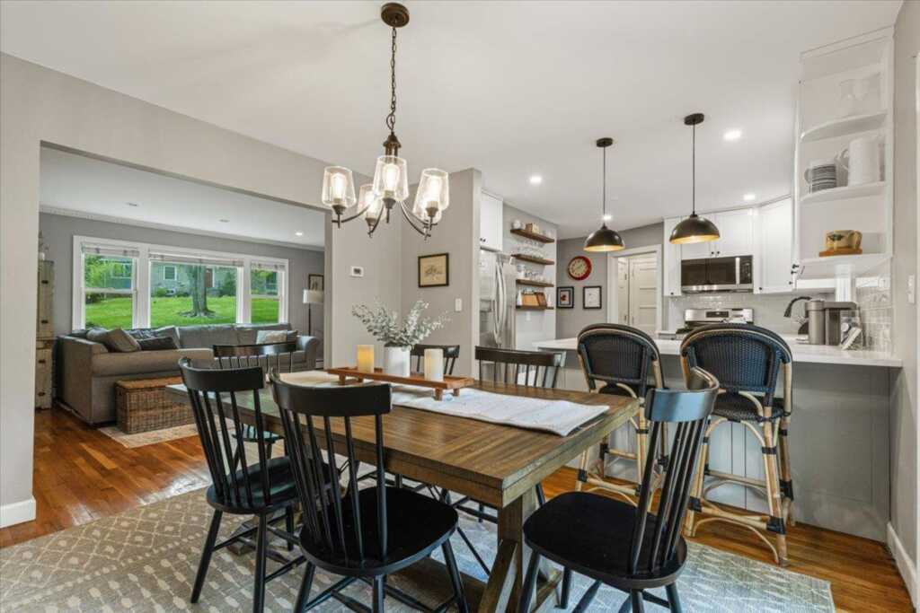 81 Sterling Avenue, White Plains, NY 10606 - Photo 8 of 29
