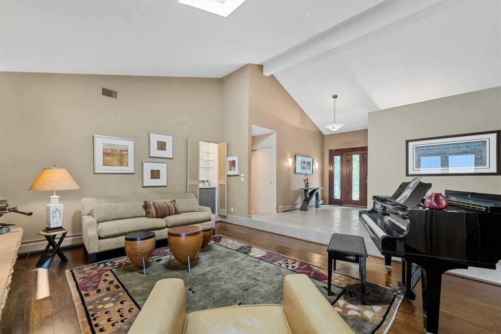 2 Settlers Court, New City, NY 10956 - Photo 14 of 48