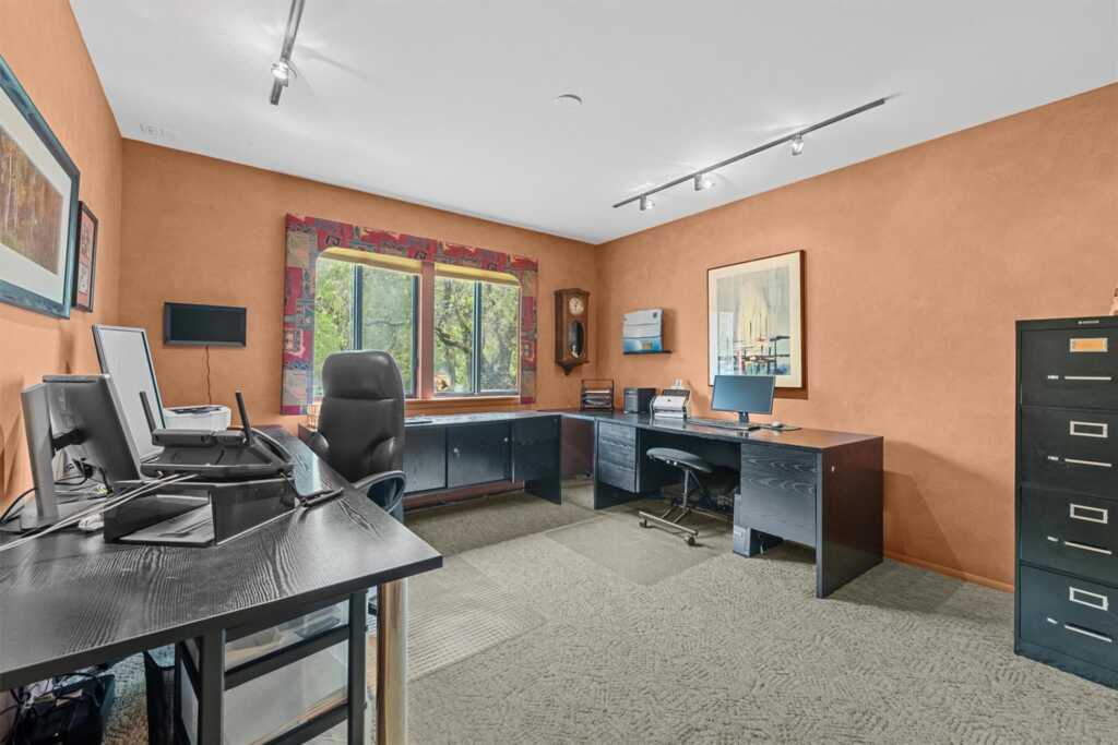 2 Settlers Court, New City, NY 10956 - Photo 36 of 48