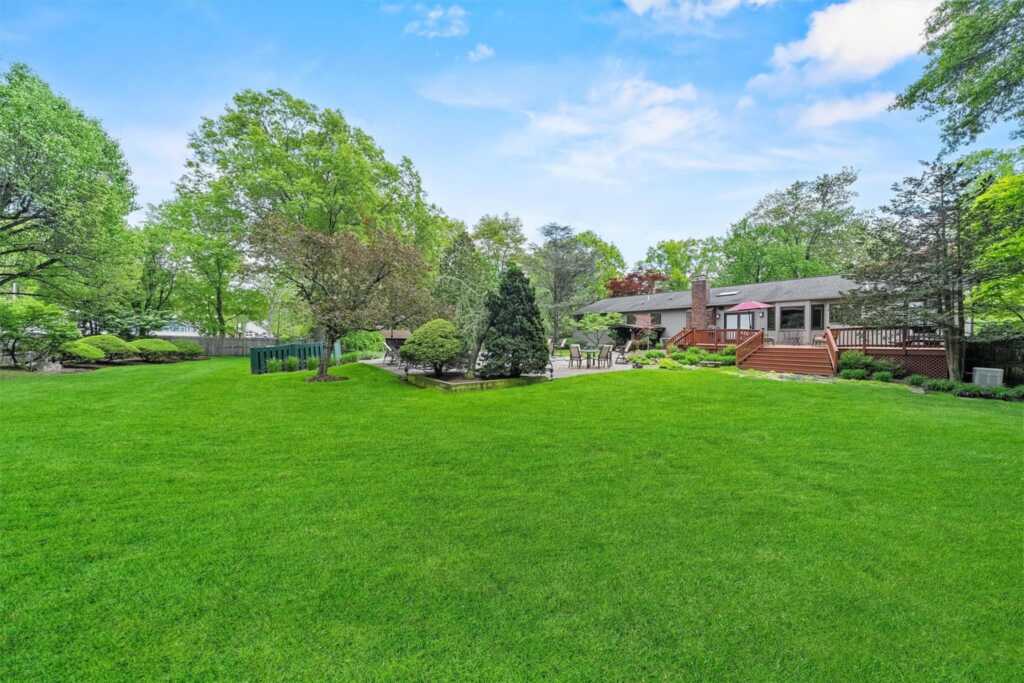 2 Settlers Court, New City, NY 10956 - Photo 5 of 48