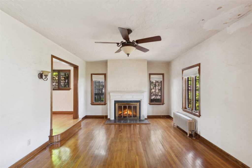 17 Wilmont Avenue, White Plains, NY 10605 - Photo 3 of 28