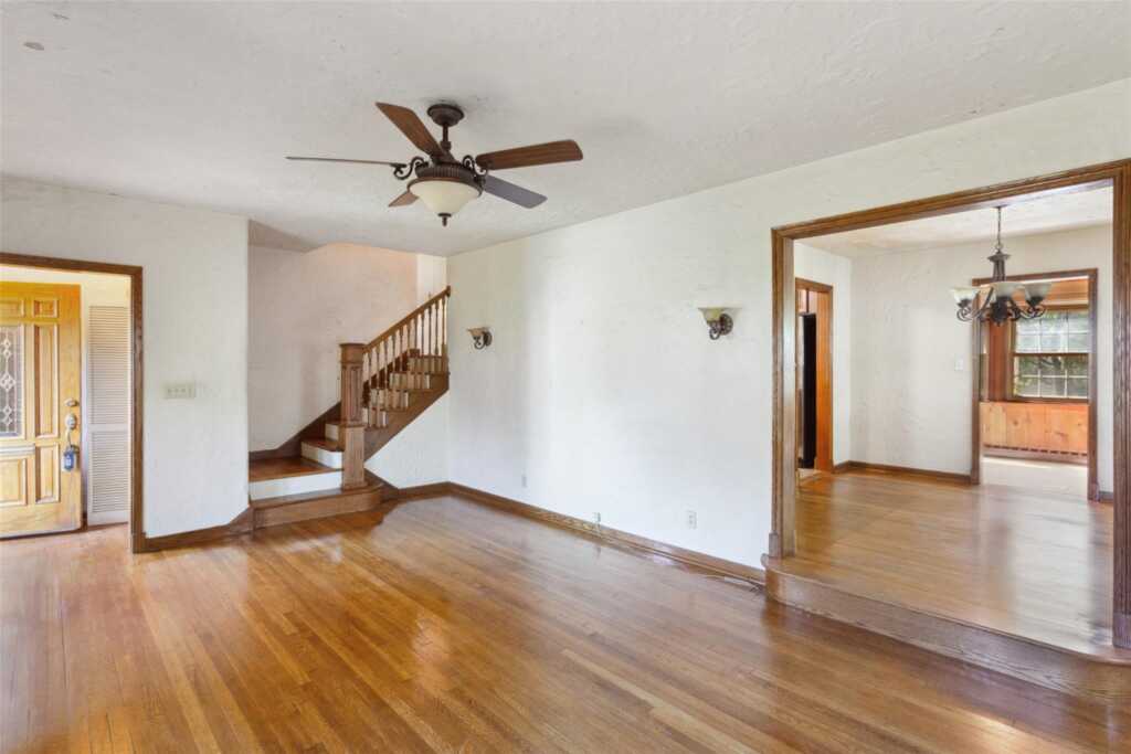 17 Wilmont Avenue, White Plains, NY 10605 - Photo 4 of 28