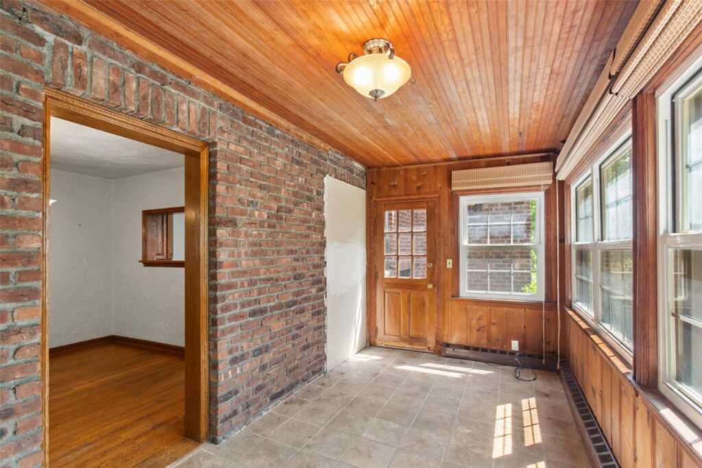 17 Wilmont Avenue, White Plains, NY 10605 - Photo 9 of 28