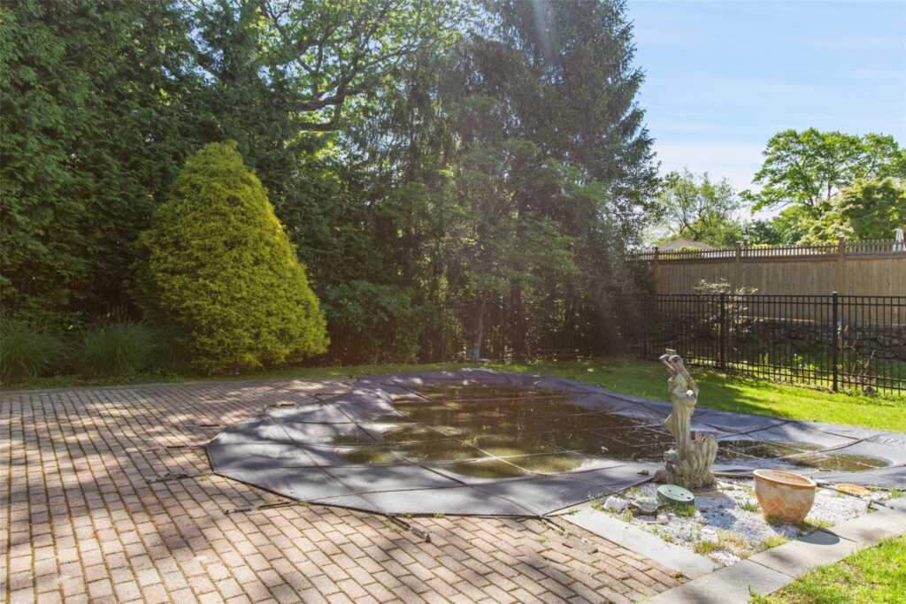 93 Petersville Road, New Rochelle, NY 10801 - Photo 34 of 34