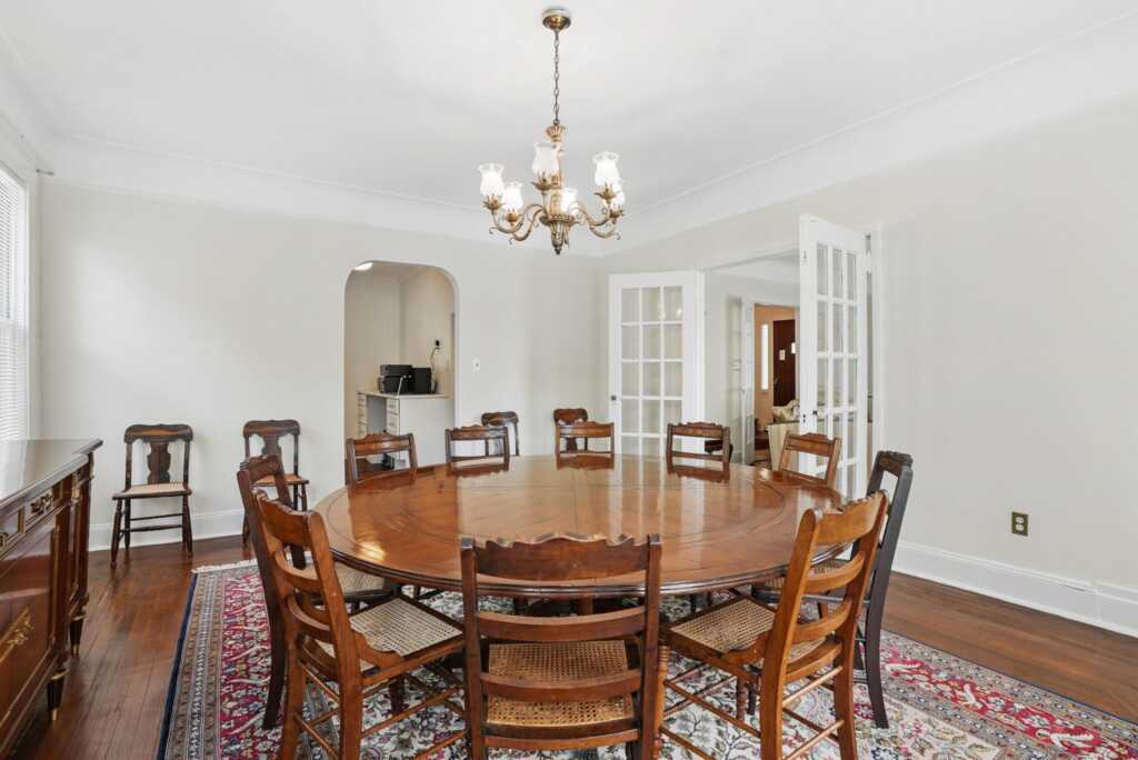 134 Old Mamaroneck Road, White Plains, NY 10605 - Photo 7 of 23