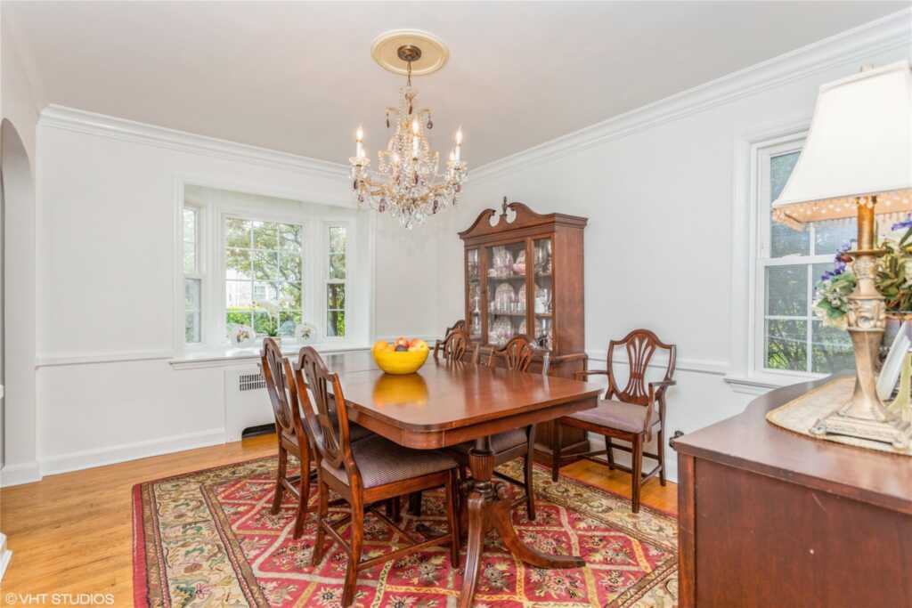57 Seneca Avenue, White Plains, NY 10603 - Photo 10 of 38