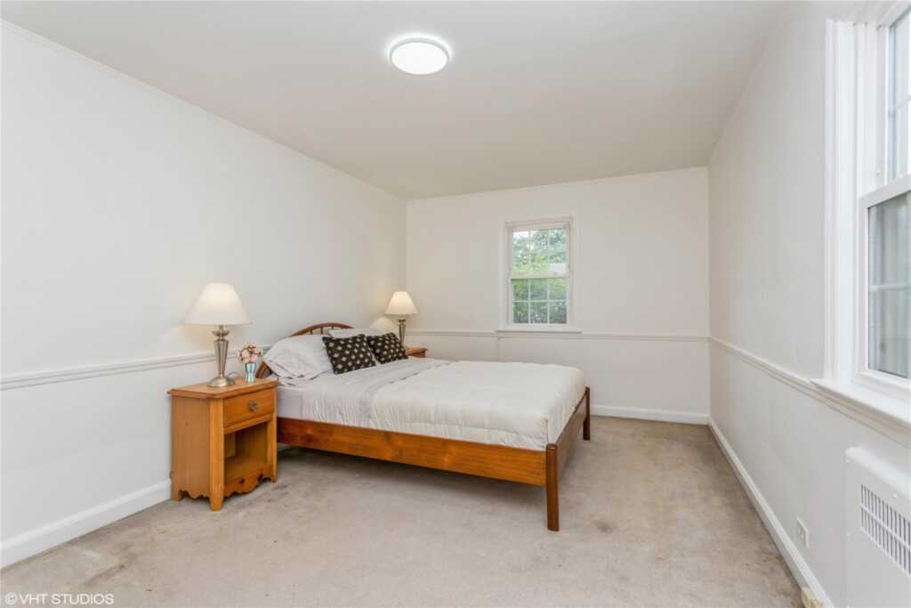 57 Seneca Avenue, White Plains, NY 10603 - Photo 21 of 38