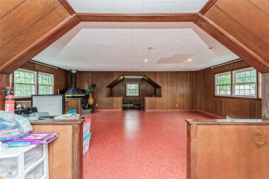 57 Seneca Avenue, White Plains, NY 10603 - Photo 30 of 38