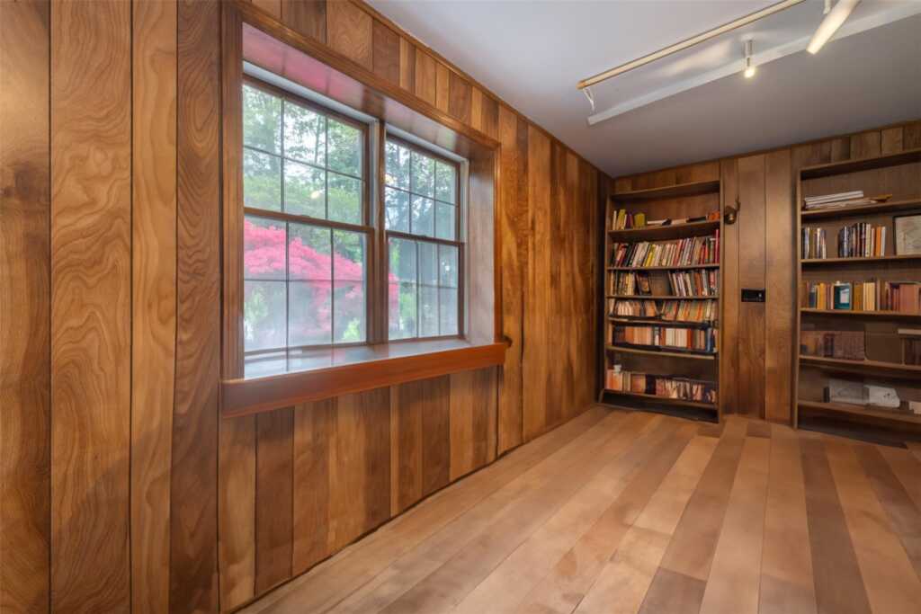 19 Reynal Road, White Plains, NY 10605 - Photo 14 of 21