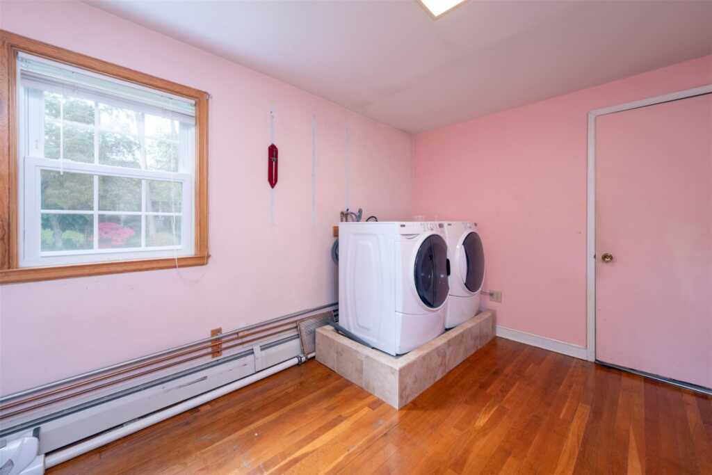 19 Reynal Road, White Plains, NY 10605 - Photo 9 of 21
