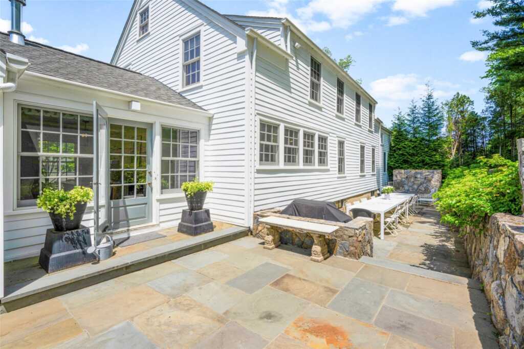 28 Colonial Road, White Plains, NY 10605 - Photo 40 of 47
