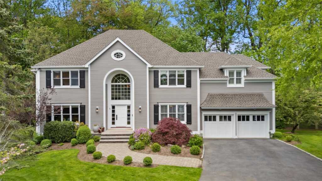4 Bixby Court, Rye, NY 10580
