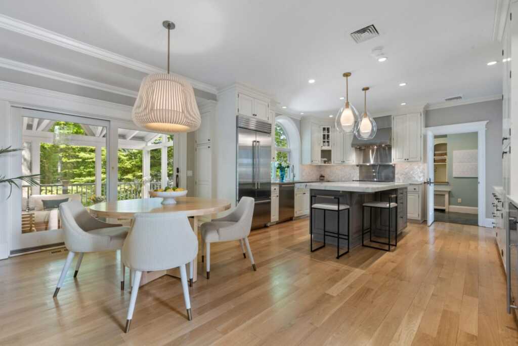 4 Bixby Court, Rye, NY 10580 - Photo 4 of 36