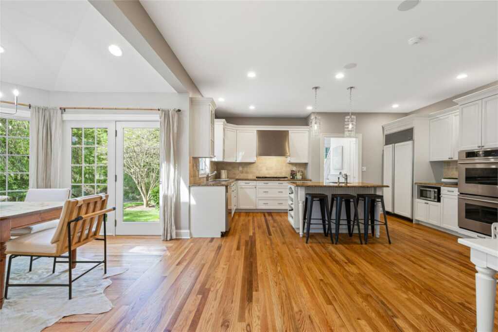 36 Hunt Place, Rye, NY 10580 - Photo 10 of 40