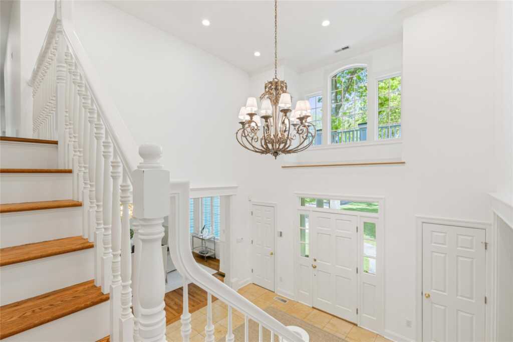 36 Hunt Place, Rye, NY 10580 - Photo 18 of 40