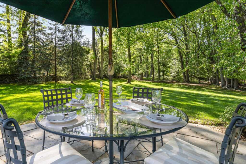 36 Hunt Place, Rye, NY 10580 - Photo 33 of 40
