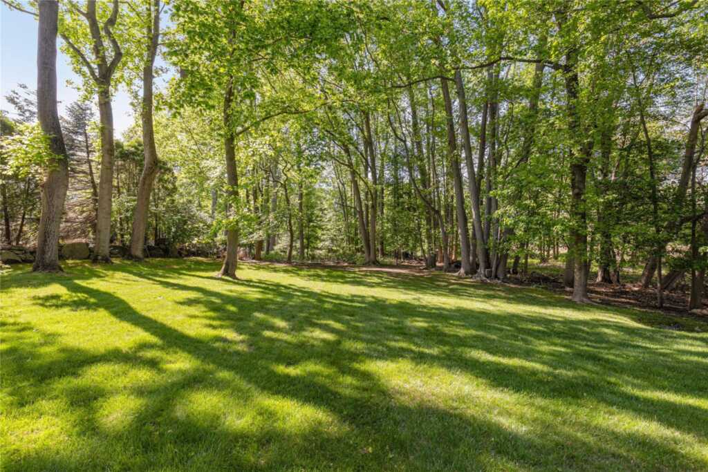 36 Hunt Place, Rye, NY 10580 - Photo 36 of 40