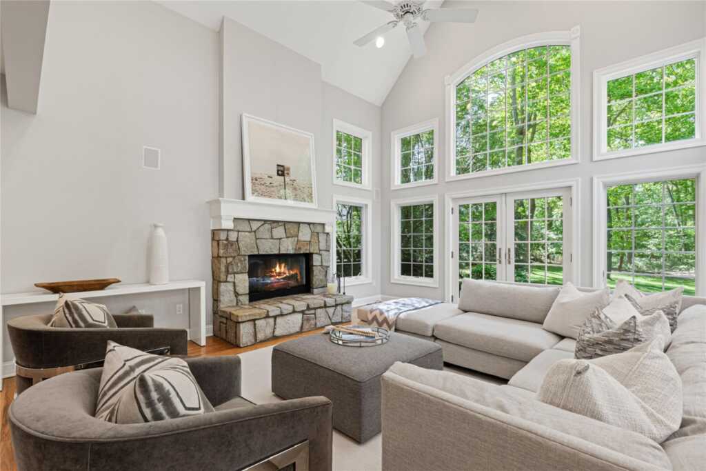 36 Hunt Place, Rye, NY 10580 - Photo 7 of 40
